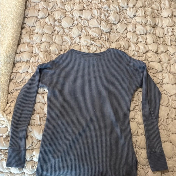 Abercrombie & Fitch Blue Blouse with Long Sleeves and Ribbed Texture - Picture 3 of 4
